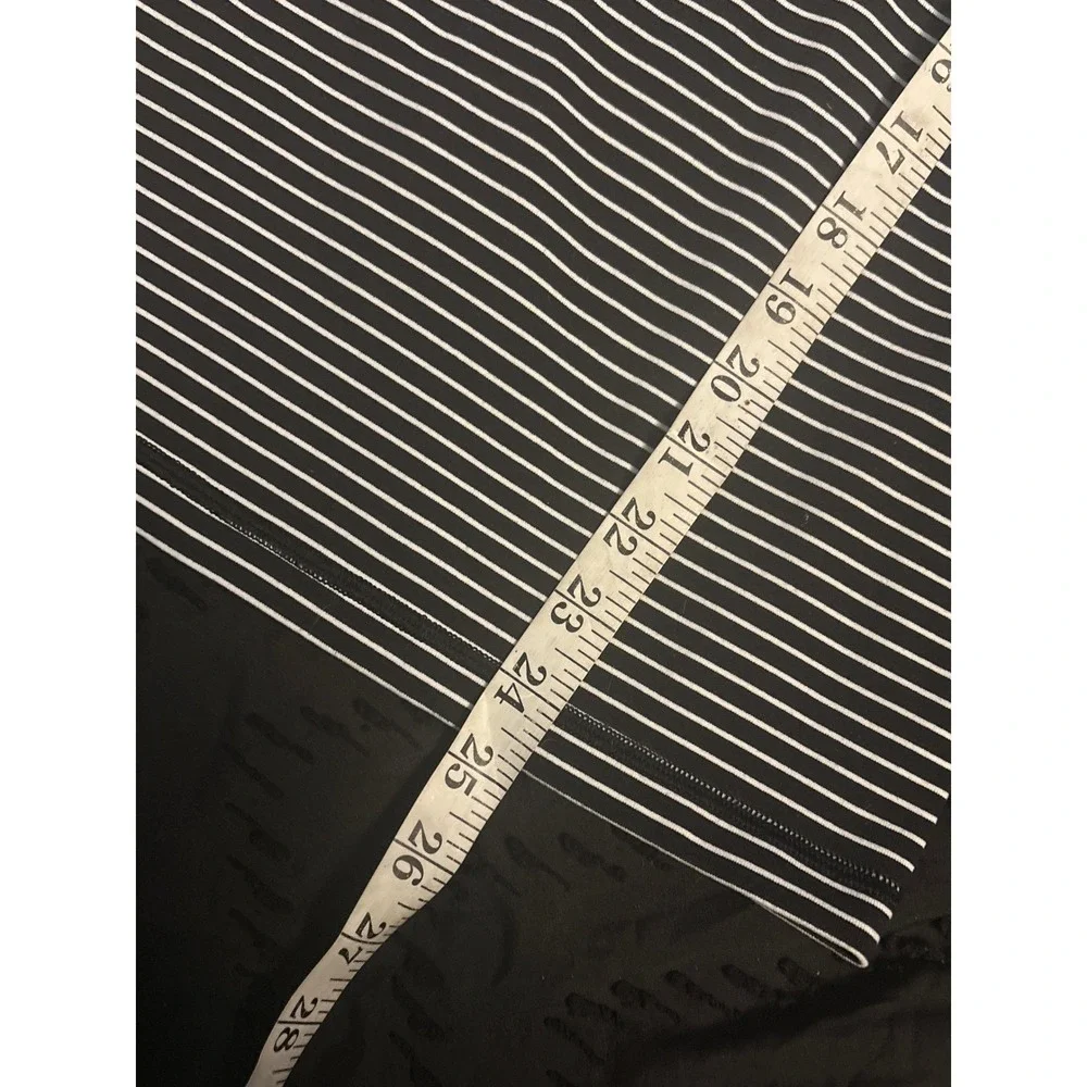 Lululemon Black & White‎ Parallel Stripe Power Y Tank, Size 6